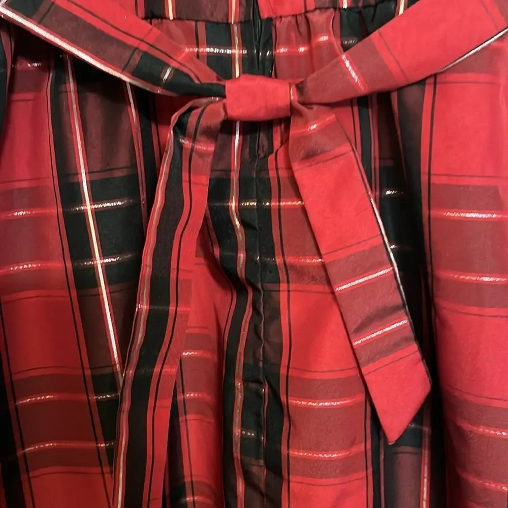 Girls Holiday Sleeveless Flowy Dress Red and Black plaid with Glitter accents - Picture 6 of 8